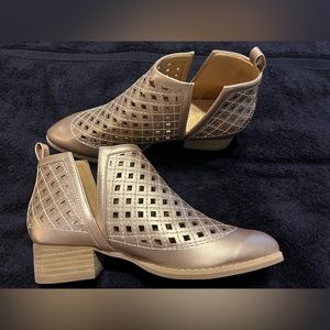 A Rider Girl Brand Rose Gold-Colored Ankle Boots with Open Cut Design. Size 8.5.